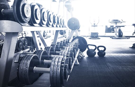 大人でも筋トレで身長伸びた！？姿勢と体幹の意外な関係とは